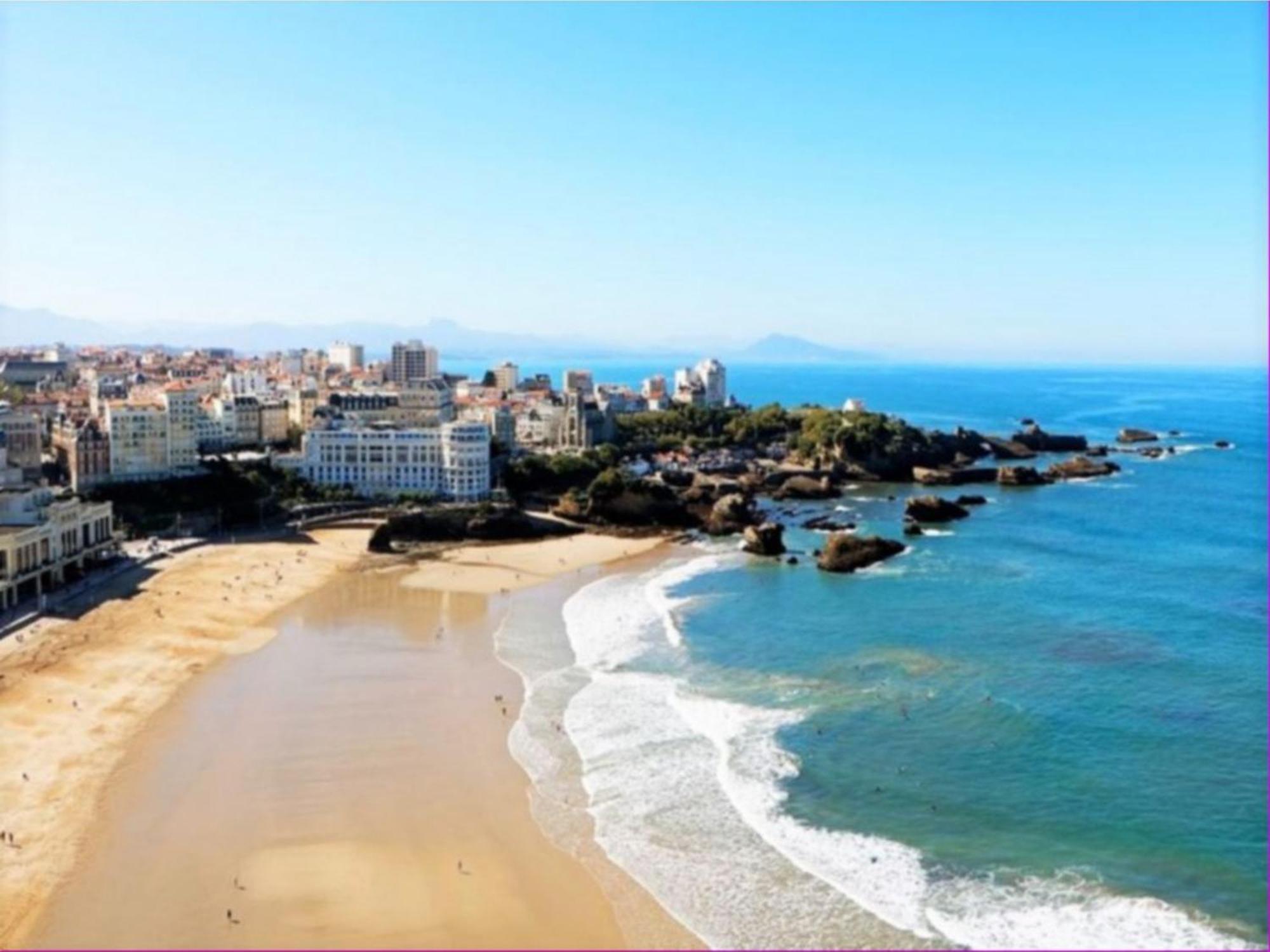 Studio Front De Mer Avec Piscine Et Balcon A Biarritz - Fr-1-3-412 Exterior foto